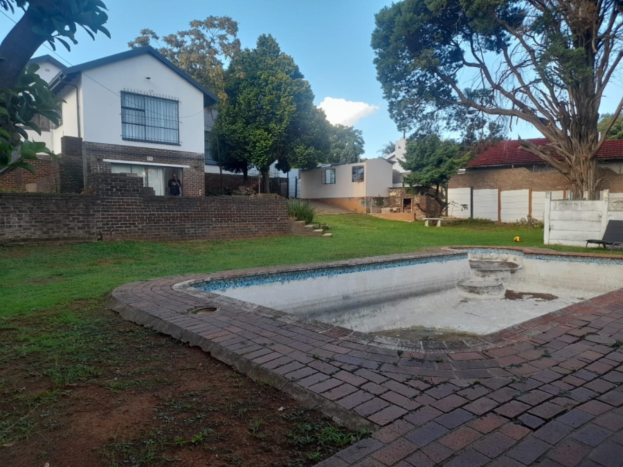 6 Bedroom Property for Sale in Winchester Hills Gauteng