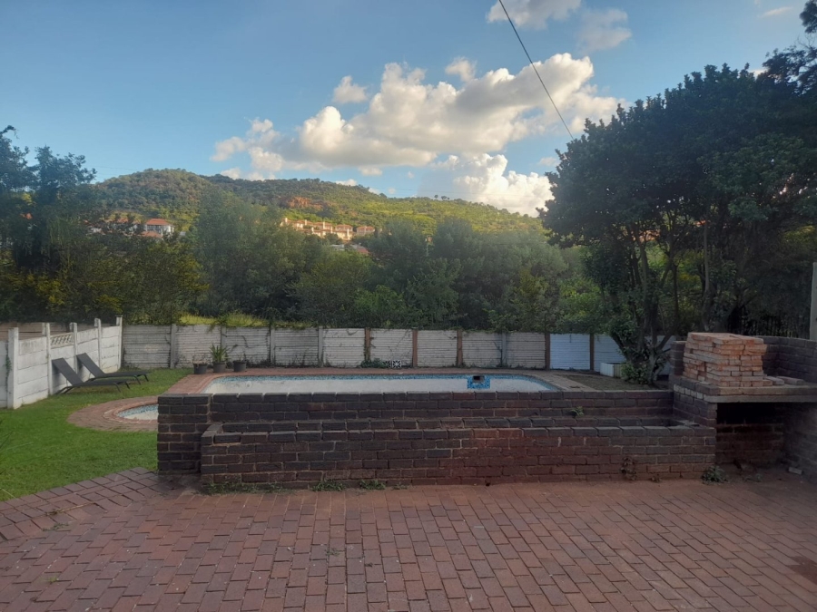 6 Bedroom Property for Sale in Winchester Hills Gauteng