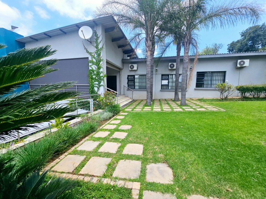 To Let 5 Bedroom Property for Rent in Erasmia Gauteng