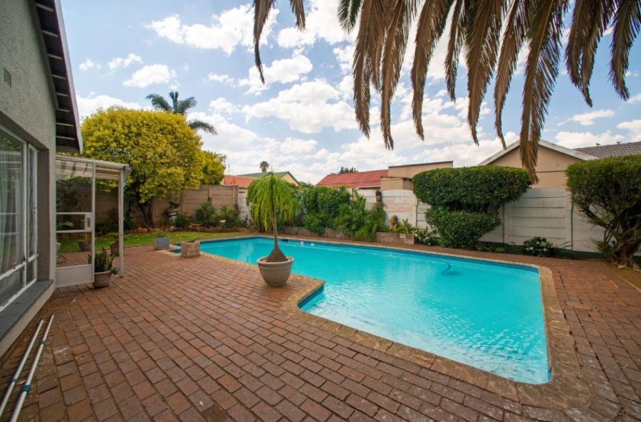 3 Bedroom Property for Sale in Marlands Gauteng