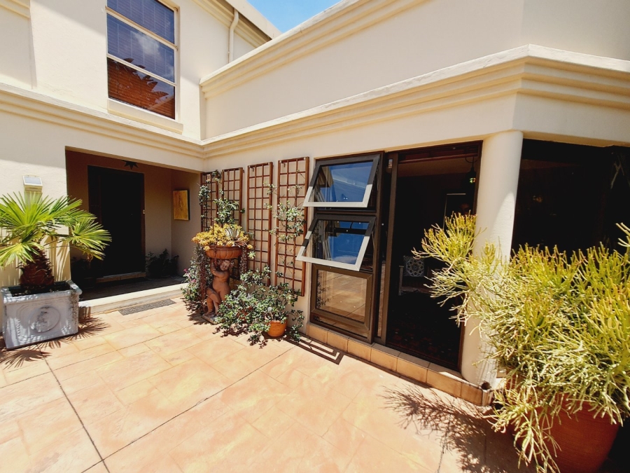  Bedroom Property for Sale in Rietvalleirand Gauteng