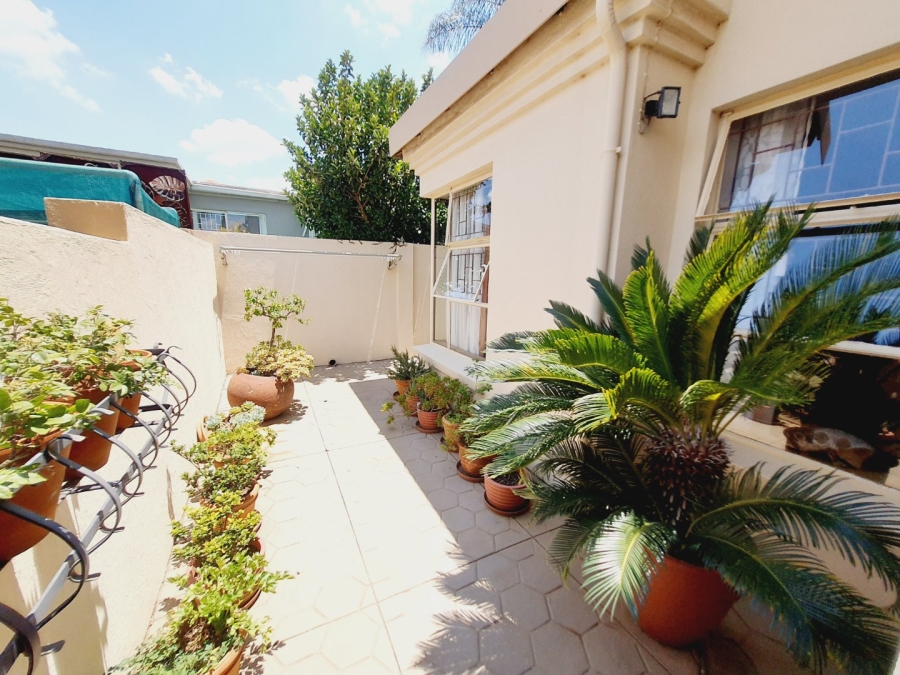  Bedroom Property for Sale in Rietvalleirand Gauteng