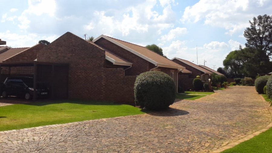 3 Bedroom Property for Sale in Dal Fouche Gauteng