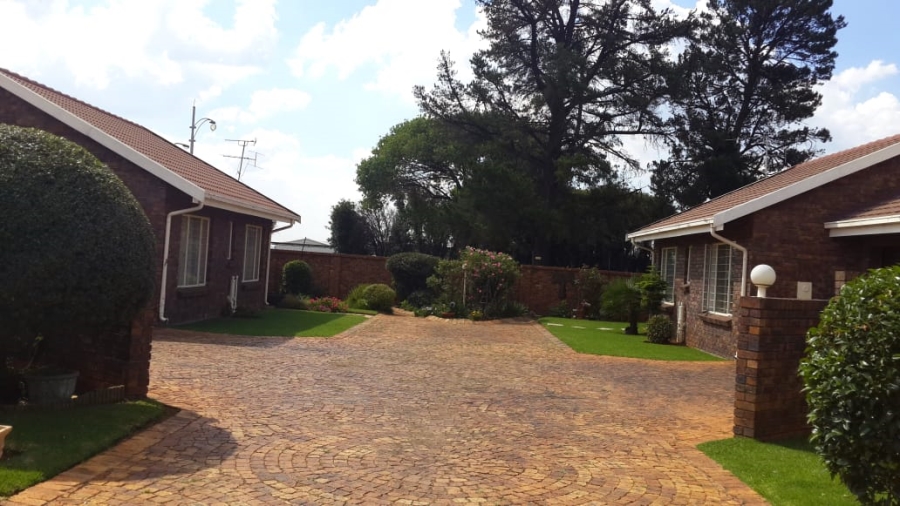 3 Bedroom Property for Sale in Dal Fouche Gauteng