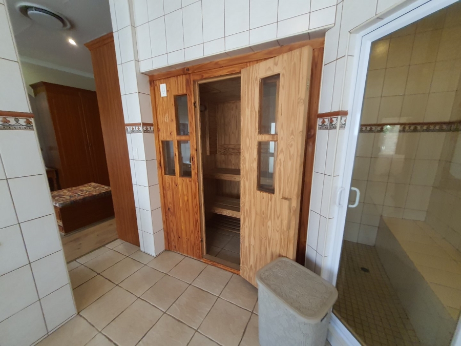 4 Bedroom Property for Sale in Silver Lakes Golf Estate Gauteng