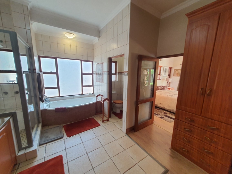 4 Bedroom Property for Sale in Silver Lakes Golf Estate Gauteng