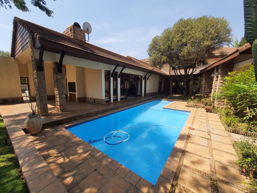 4 Bedroom Property for Sale in Silver Lakes Golf Estate Gauteng