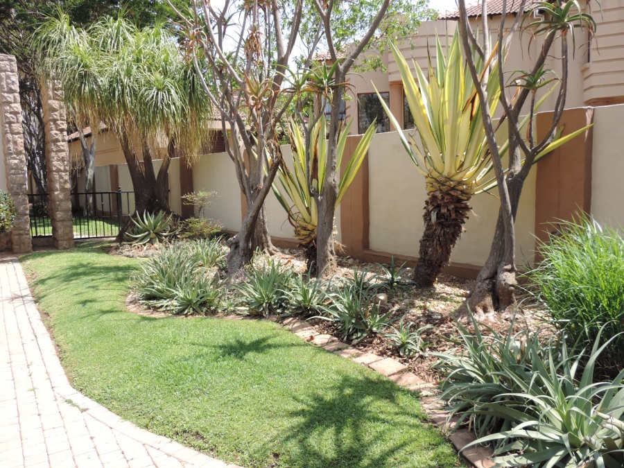 4 Bedroom Property for Sale in Silver Lakes Golf Estate Gauteng