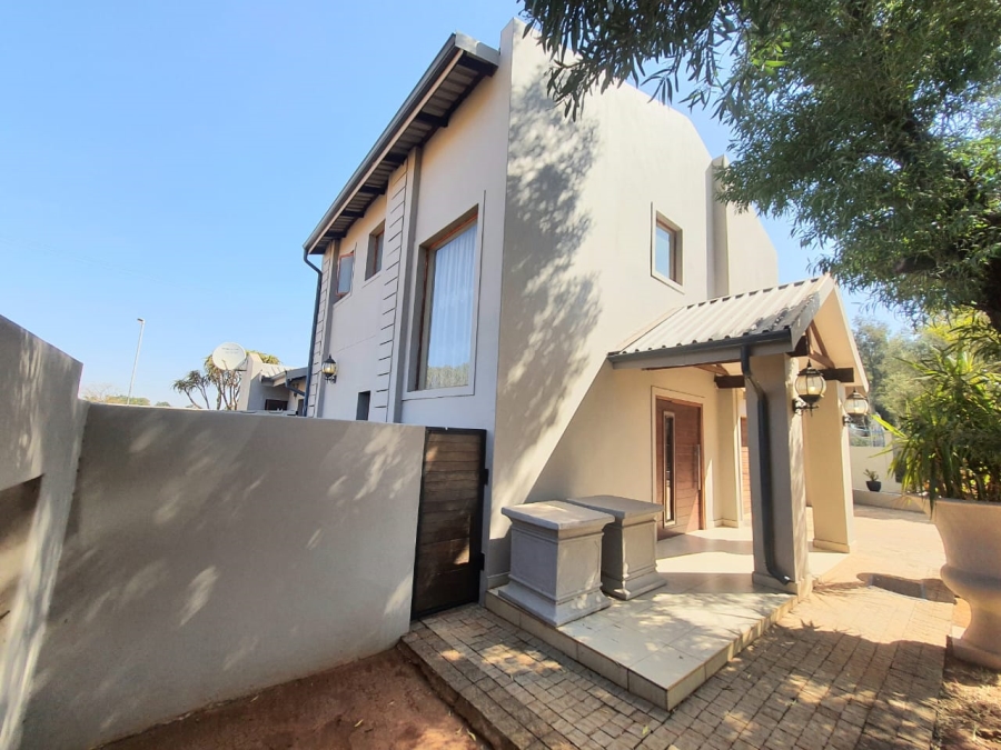 2 Bedroom Property for Sale in Olympus AH Gauteng