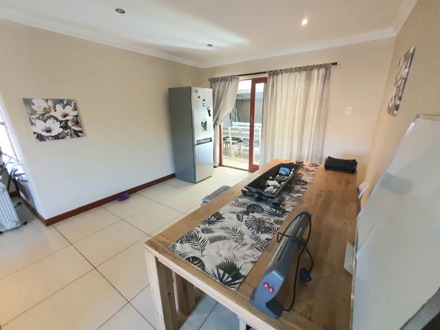 2 Bedroom Property for Sale in Olympus AH Gauteng