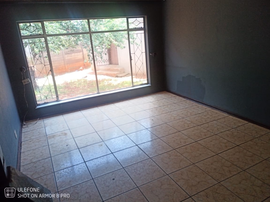 To Let 3 Bedroom Property for Rent in Dawn Park Gauteng