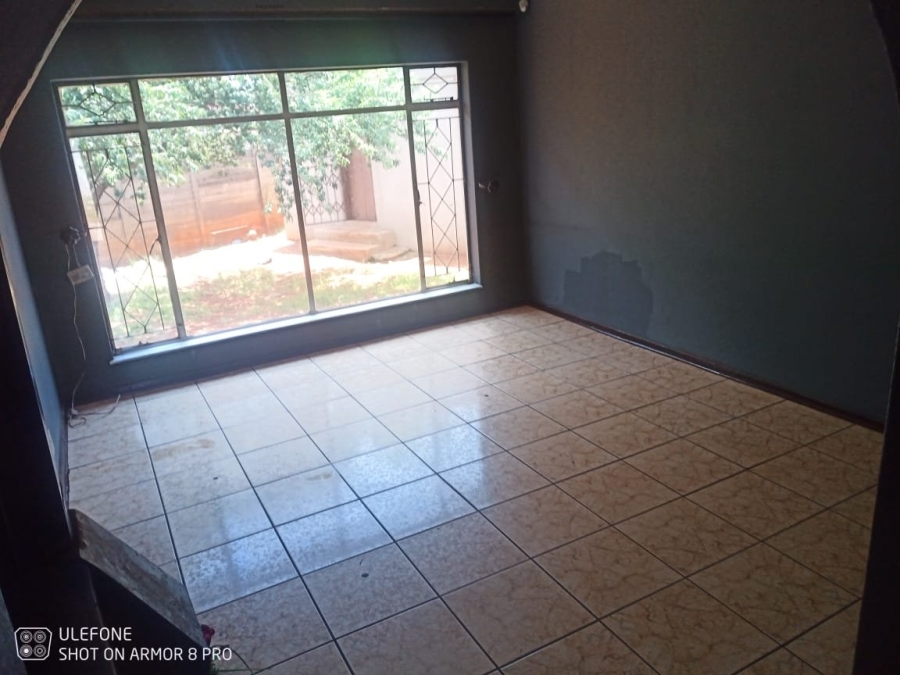 To Let 3 Bedroom Property for Rent in Dawn Park Gauteng