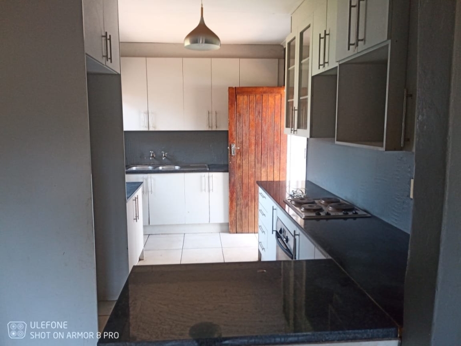 To Let 3 Bedroom Property for Rent in Dawn Park Gauteng