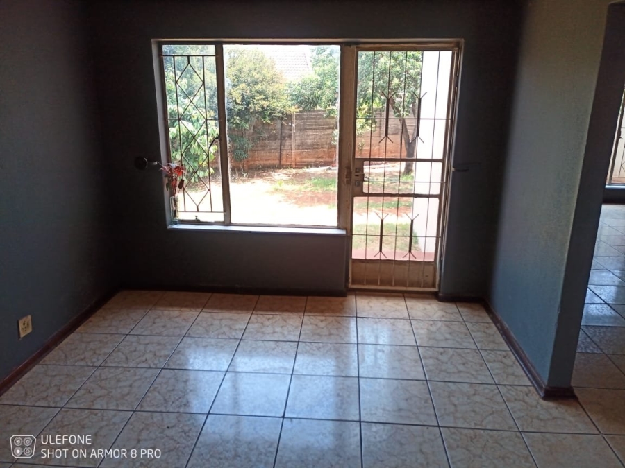 To Let 3 Bedroom Property for Rent in Dawn Park Gauteng