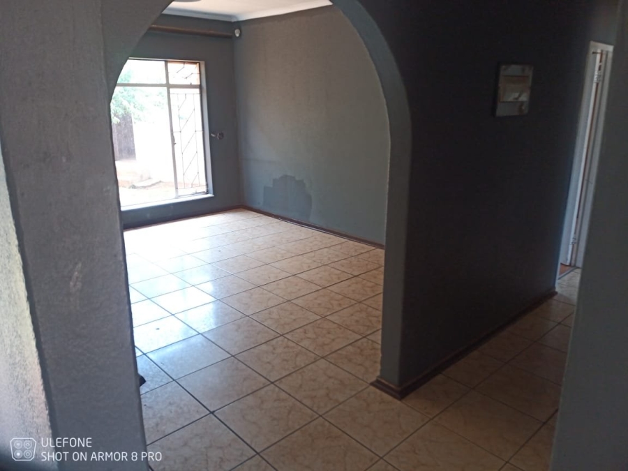 To Let 3 Bedroom Property for Rent in Dawn Park Gauteng