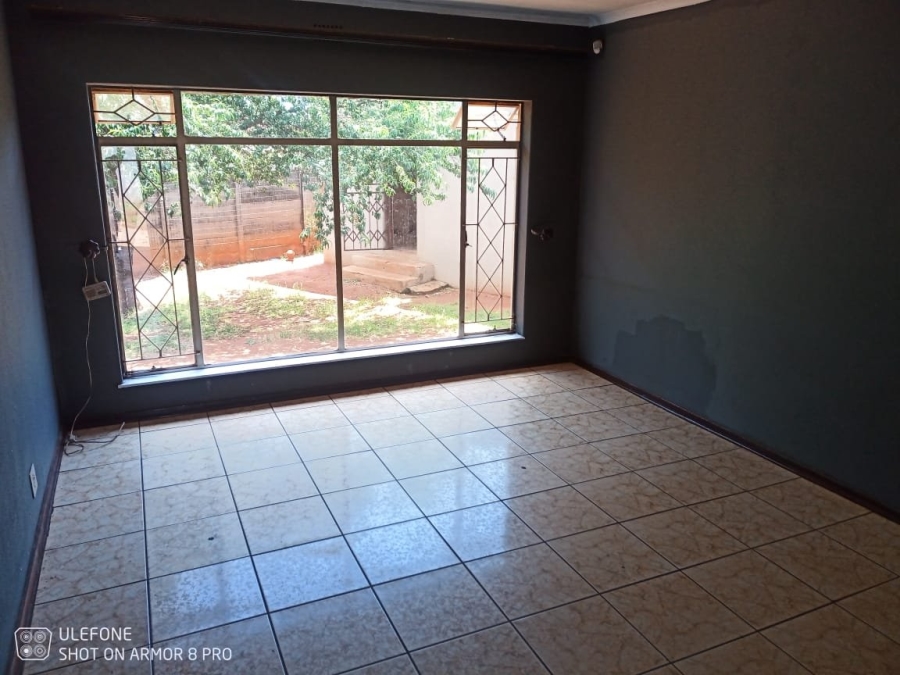 To Let 3 Bedroom Property for Rent in Dawn Park Gauteng