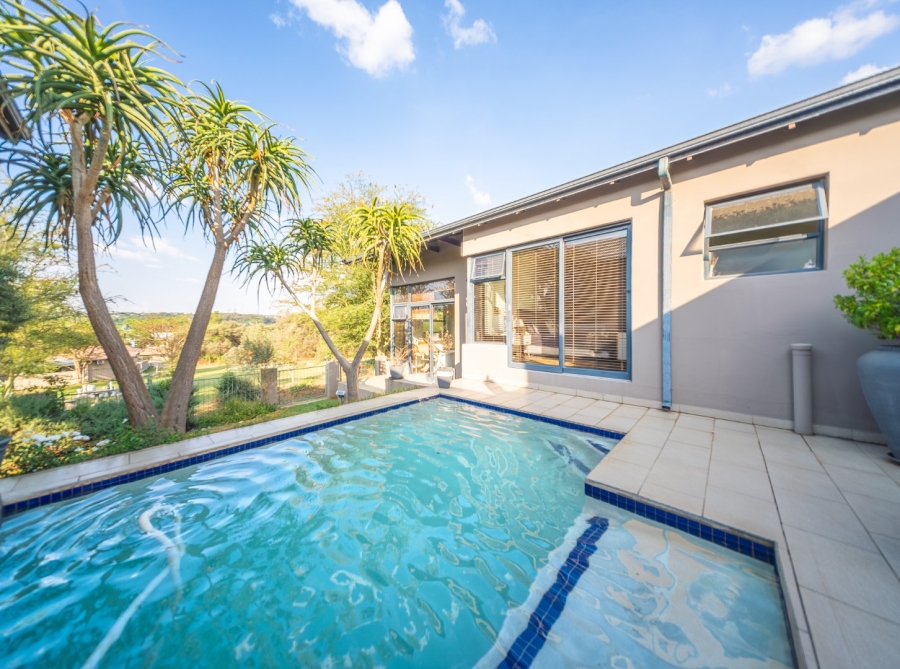 4 Bedroom Property for Sale in Lakeside Village Gauteng