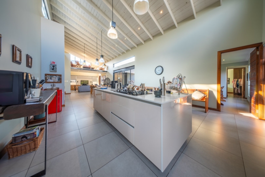 4 Bedroom Property for Sale in Lakeside Village Gauteng