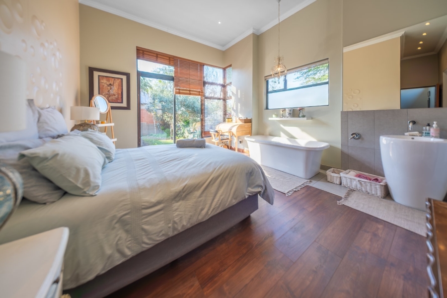 4 Bedroom Property for Sale in Lakeside Village Gauteng