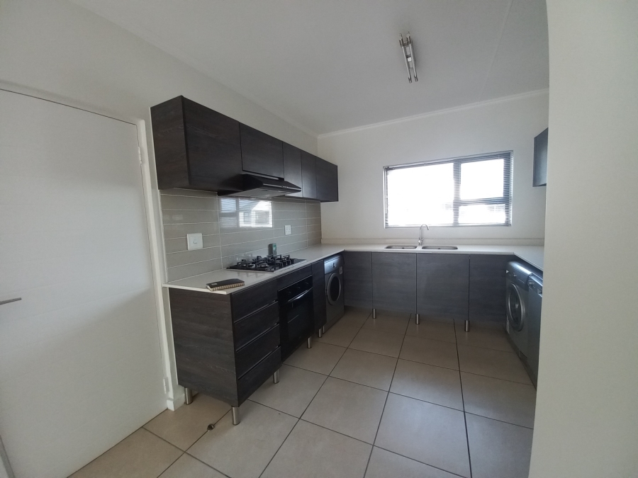 2 Bedroom Property for Sale in Greenstone Hill Gauteng