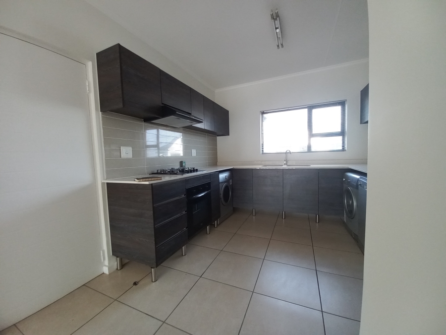 2 Bedroom Property for Sale in Greenstone Hill Gauteng