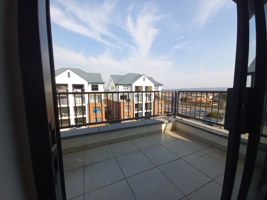 2 Bedroom Property for Sale in Greenstone Hill Gauteng