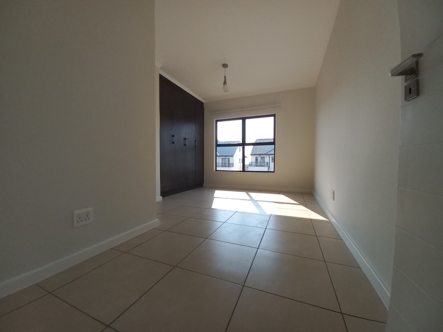 2 Bedroom Property for Sale in Greenstone Hill Gauteng