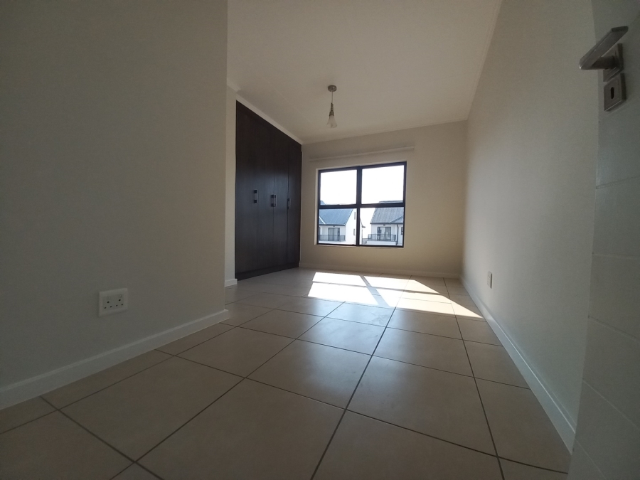 2 Bedroom Property for Sale in Greenstone Hill Gauteng