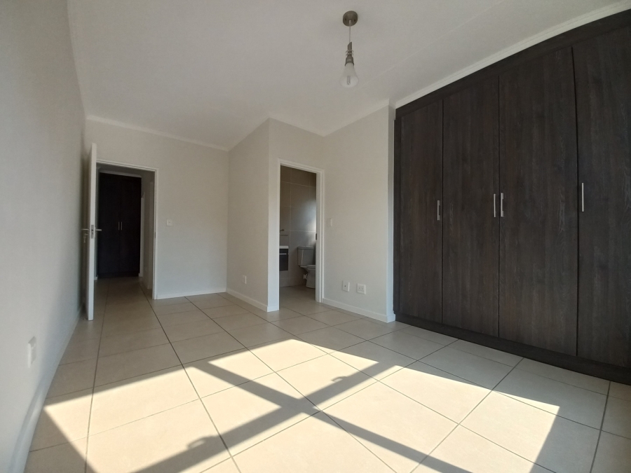 2 Bedroom Property for Sale in Greenstone Hill Gauteng