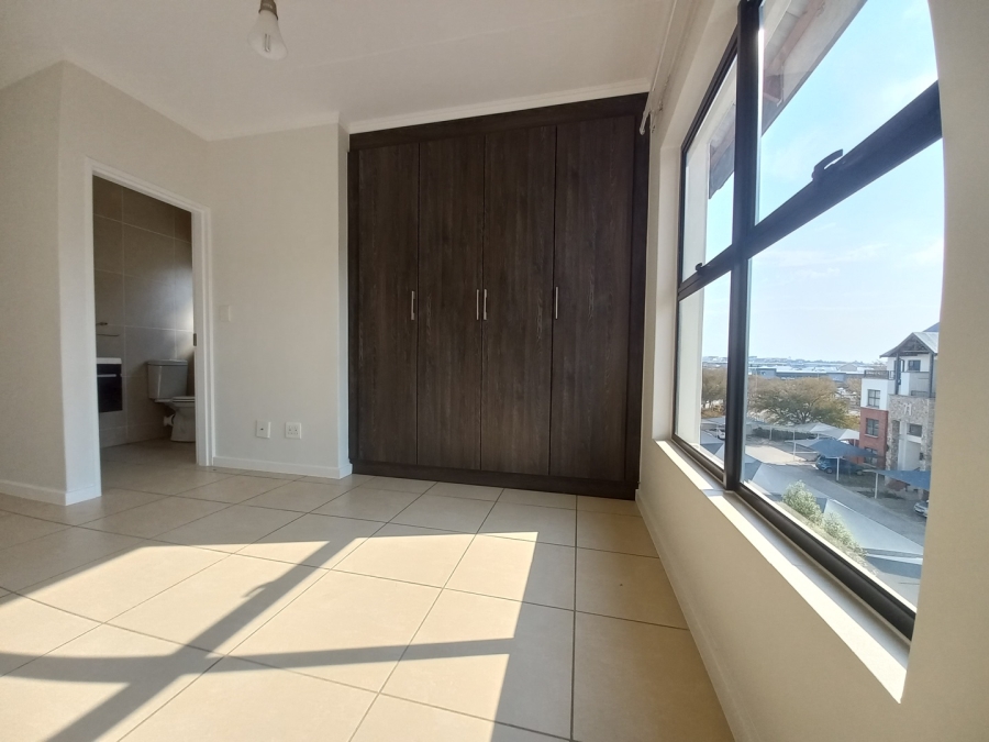 2 Bedroom Property for Sale in Greenstone Hill Gauteng