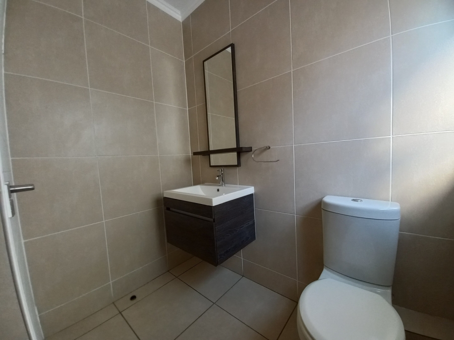 2 Bedroom Property for Sale in Greenstone Hill Gauteng