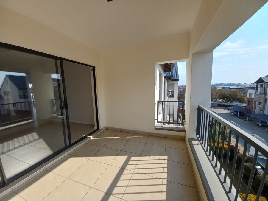 2 Bedroom Property for Sale in Greenstone Hill Gauteng