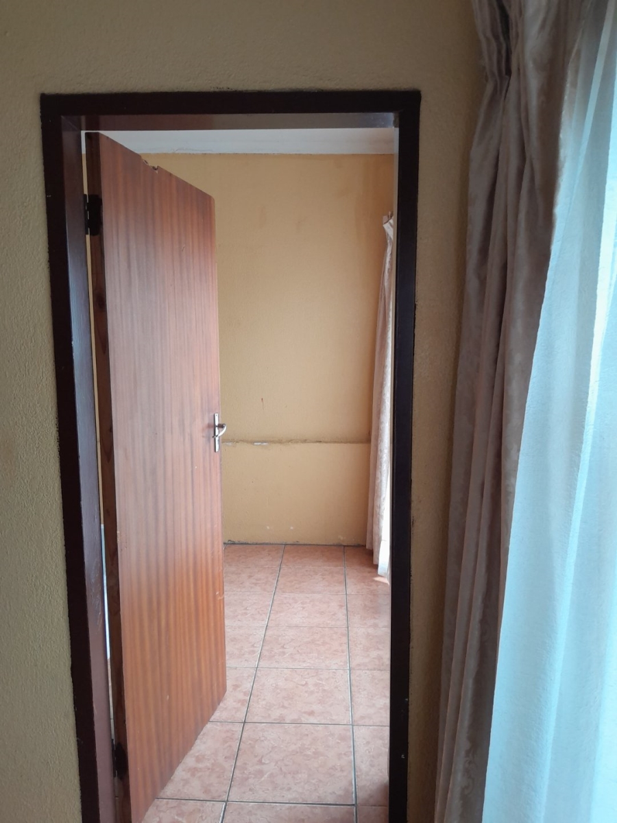 2 Bedroom Property for Sale in Soshanguve AA Gauteng