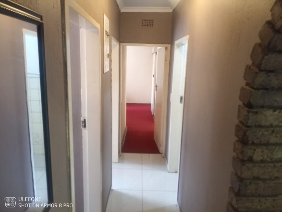 3 Bedroom Property for Sale in Windmill Park Gauteng