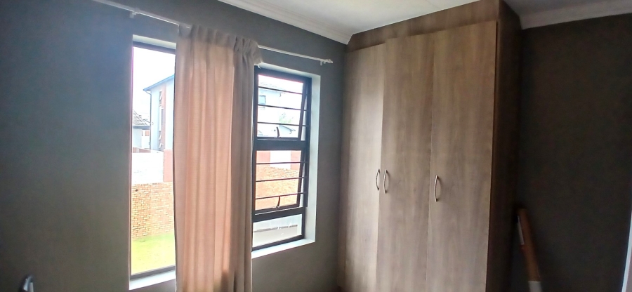 To Let 3 Bedroom Property for Rent in Amberfield Gauteng