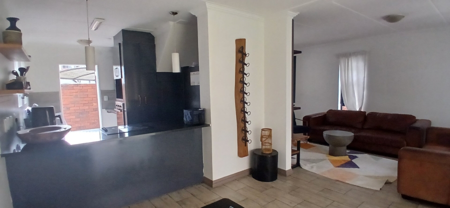 To Let 3 Bedroom Property for Rent in Amberfield Gauteng