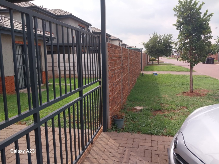 3 Bedroom Property for Sale in Albertsdal Gauteng