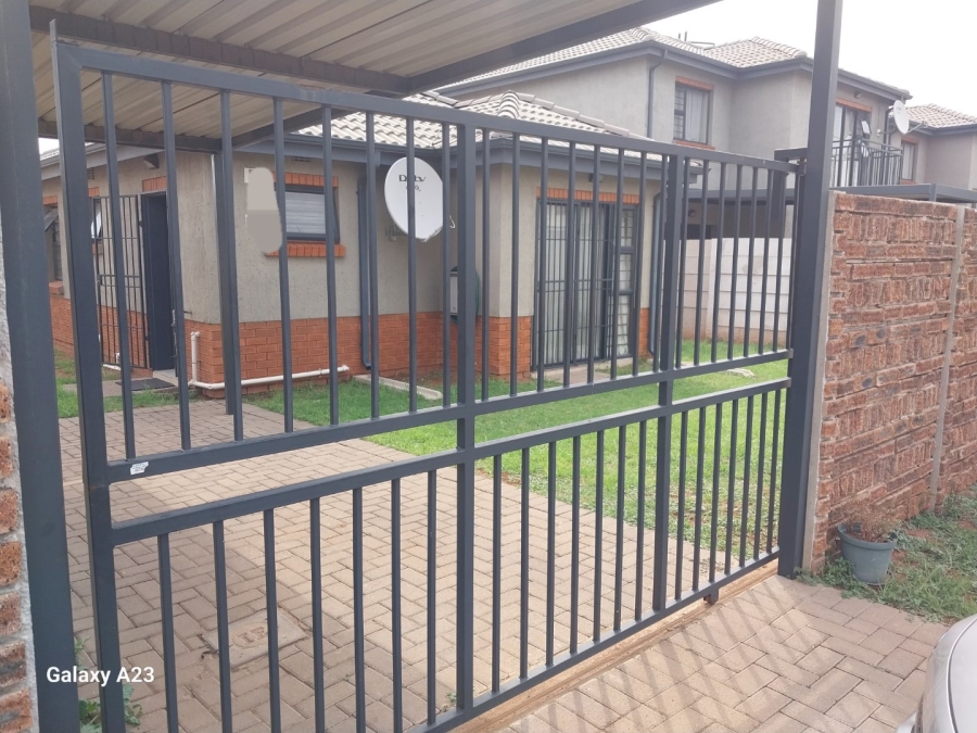 3 Bedroom Property for Sale in Albertsdal Gauteng