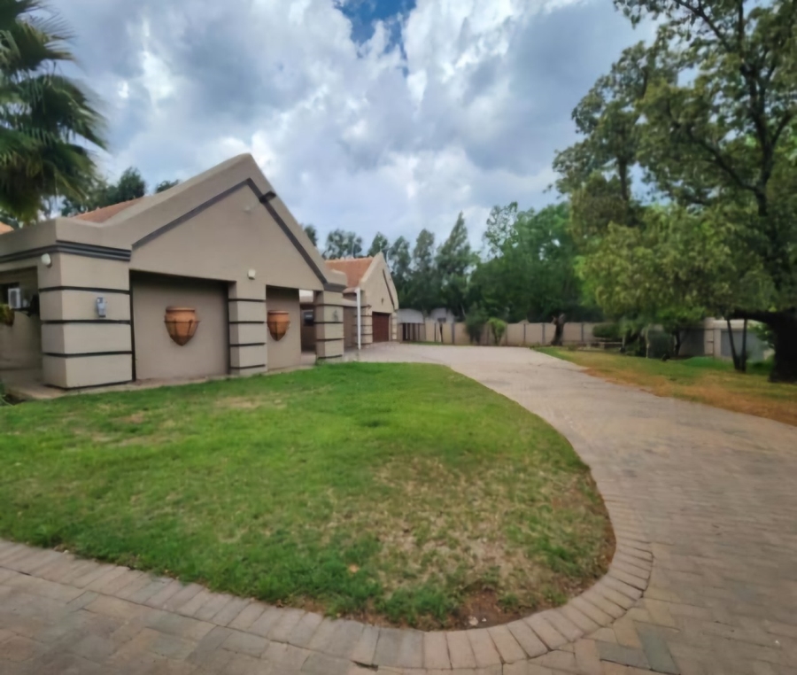 5 Bedroom Property for Sale in Vanderbijlpark SW 5 Gauteng