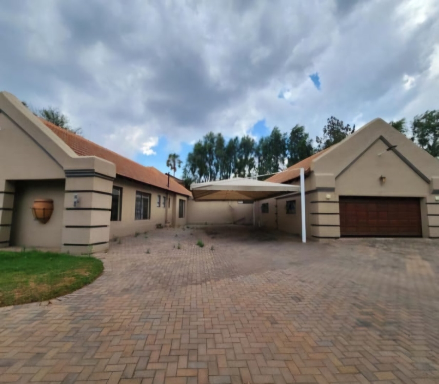 5 Bedroom Property for Sale in Vanderbijlpark SW 5 Gauteng