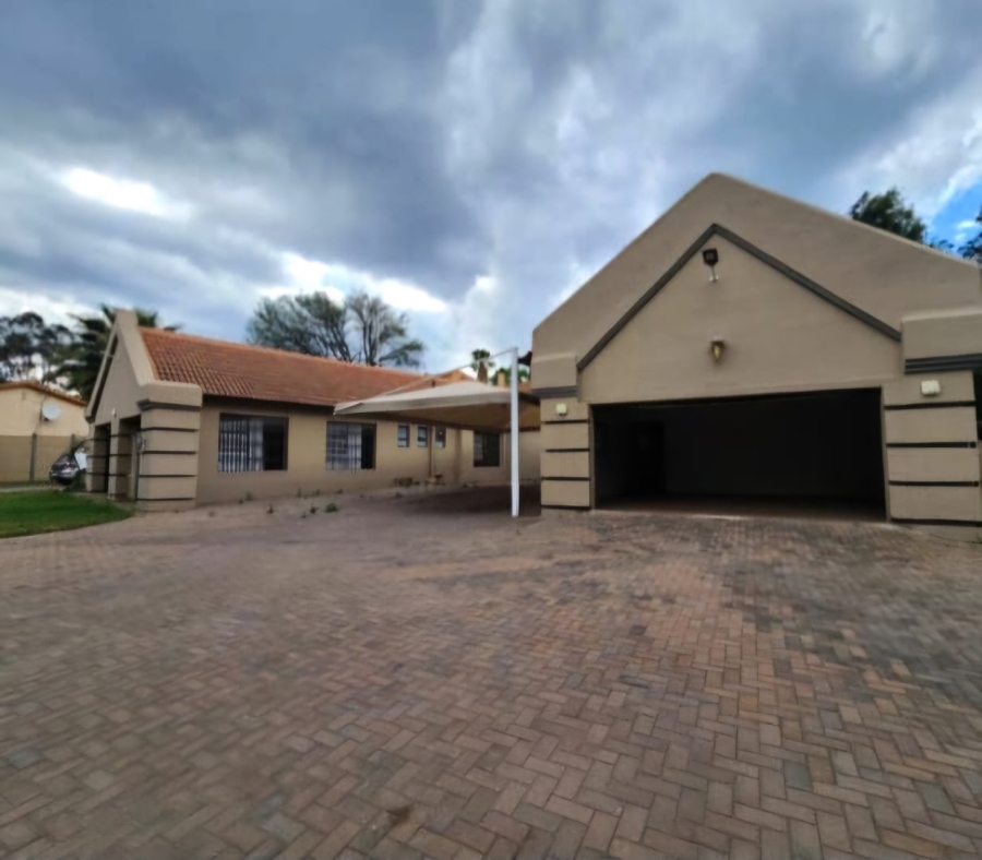 5 Bedroom Property for Sale in Vanderbijlpark SW 5 Gauteng