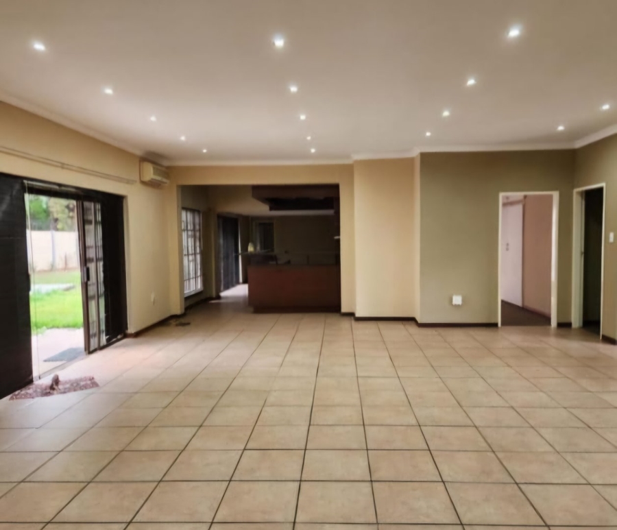 5 Bedroom Property for Sale in Vanderbijlpark SW 5 Gauteng