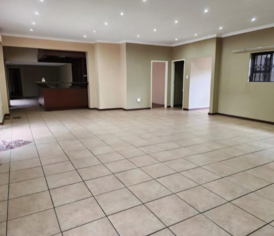 5 Bedroom Property for Sale in Vanderbijlpark SW 5 Gauteng