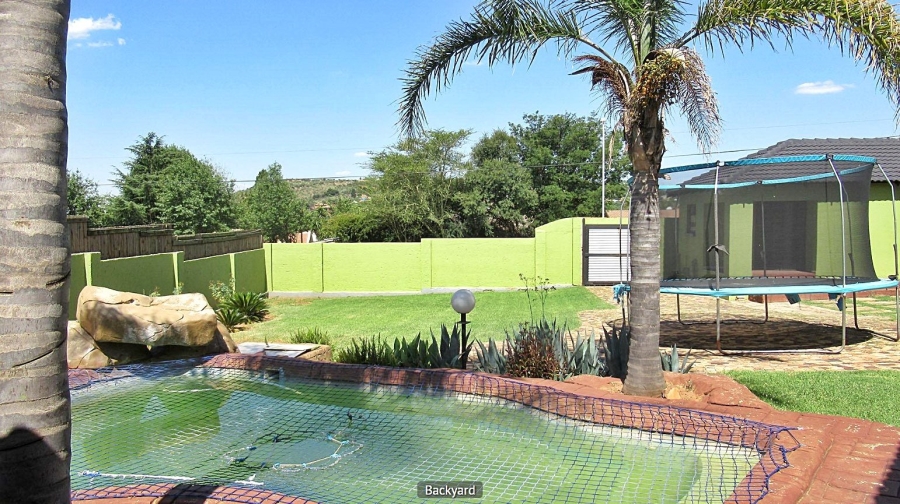 3 Bedroom Property for Sale in Rangeview Gauteng