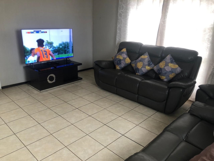 3 Bedroom Property for Sale in Crystal Park Gauteng