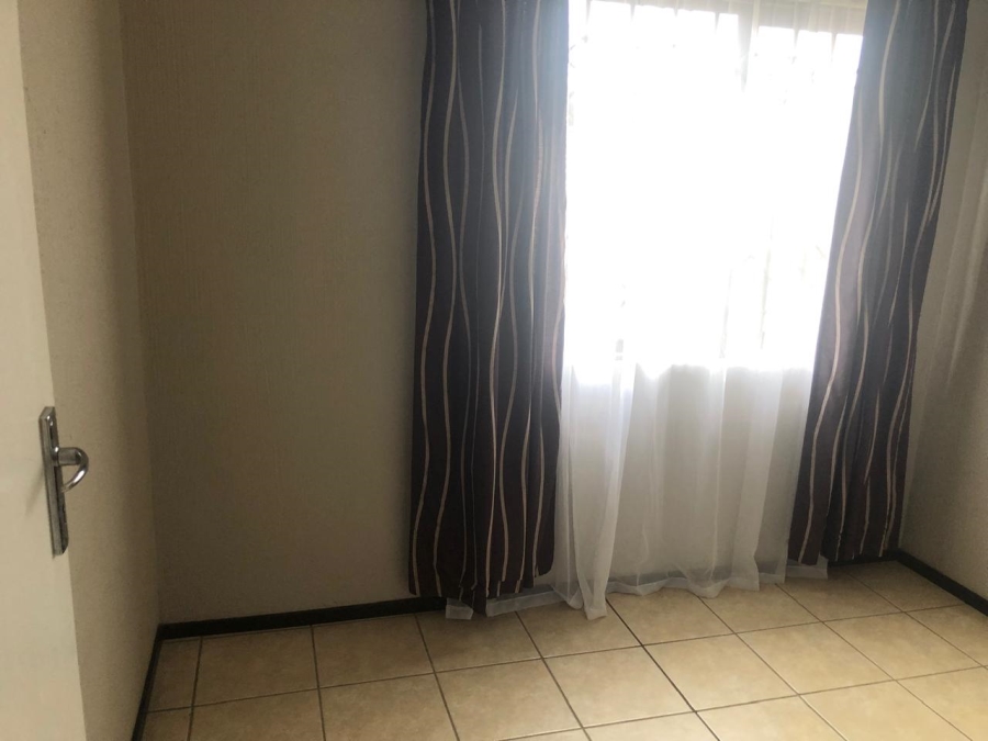 3 Bedroom Property for Sale in Crystal Park Gauteng