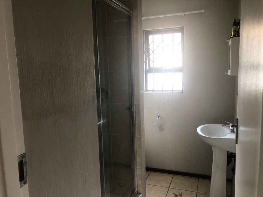 3 Bedroom Property for Sale in Crystal Park Gauteng