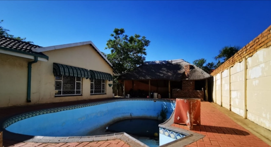 4 Bedroom Property for Sale in Vanderbijlpark SE 7 Gauteng