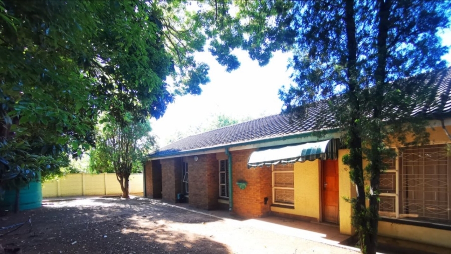 4 Bedroom Property for Sale in Vanderbijlpark SE 7 Gauteng