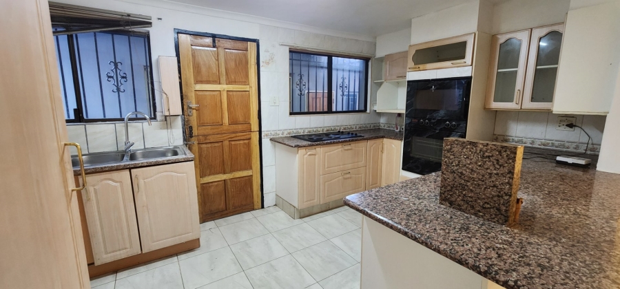 3 Bedroom Property for Sale in Laudium Gauteng